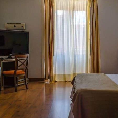 Casa Pizarro Hotel Caces Extérieur photo